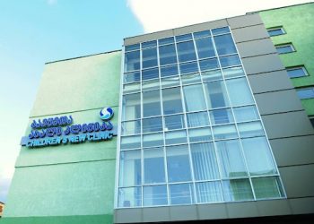 რა გახდა 15 წლის კოვიდინფიცირებული მოზარდის გარდაცვალების მიზეზი – რას ამბობს კლინიკის დირექტორი