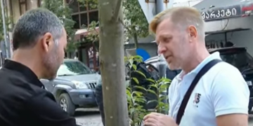 გია შომახიას, რომლის ცოლ-შვილი ბათუმში მომხდარი ნგრევისას დაიღოპა, ტურისტმაც მიუსამძიმრა