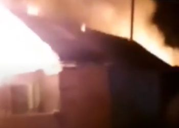 ხანძარი ბათუმში – „ოცნების ქალაქში” ორი სახლი იწვის