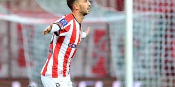 ოთარ კაკაბაძის ულამაზესი გასროლა და გამარჯვების მომტანი გოლი – ეს სასწაულია, ბადე გახვრიტა