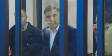 “არ დაგიმალავთ და გეტყვით, საკანში ბევრი ვიტირე, სხვა არაფერზე არ მქონია ასეთი რეაქცია” – მიხეილ სააკაშვილი