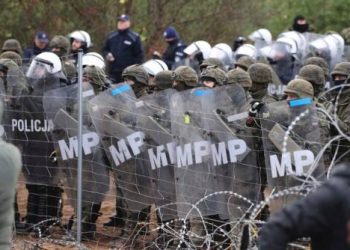 ბელარუსი-პოლონეთის საზღვარზე მიგრანტები სახელმწიფო საზღვრის გარღვევას ცდილობენ – რა ხდება ადგილზე (VIDEO)