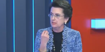 „ხალხს თუ გამოსვლა ეზარება და ამ ნაგავში უნდა ჯდომა ,რა ნაგავშიც ზის , იჯდეს“ – ნინო ბურჯანაძე