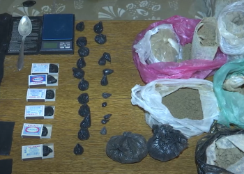 ამოღებულია 3 კილოგრამამდე „ჰეროინი“ და სხვადასხვა სახის ნარკოტიკი – პოლიციამ 3 პირი დააკავა